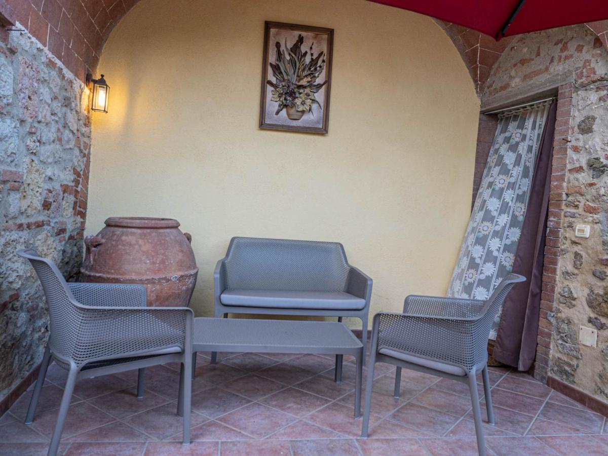 Podere Mona Apartment Pomarance